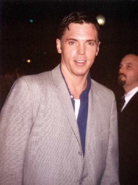 Nick Lea Candid 003 - Al Ortega
